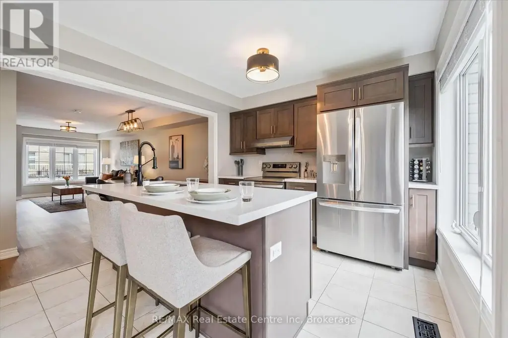 2 - 395 Linden Drive, Cambridge